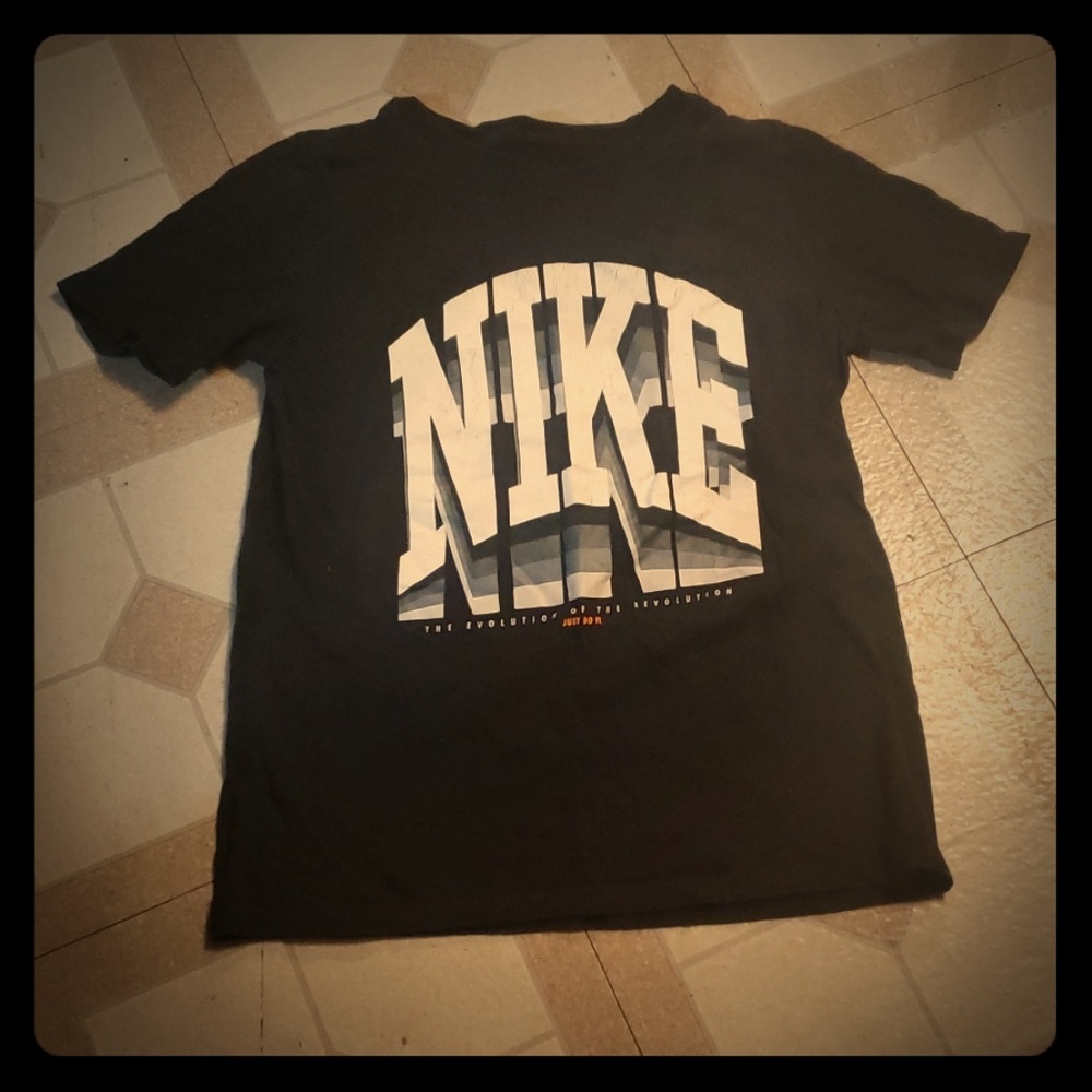 Kids Nikie shirt